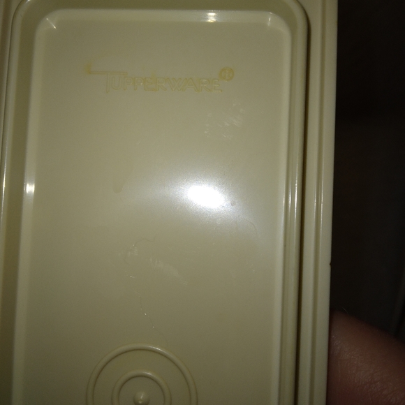 TUPPERWARE 1827-6 Vintage 3 piece cheese keeper, almond beige, 7 inches … - Picture 5 of 7
